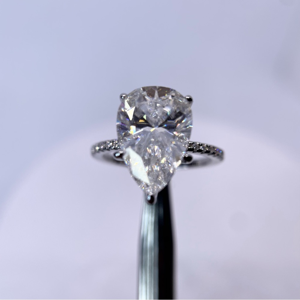 Moissanite Pear-Shaped White Crystal Solitaire Ring in Silver